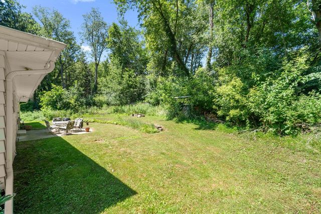 N70W39060 Foster DRIVE, Oconomowoc, WI 53066