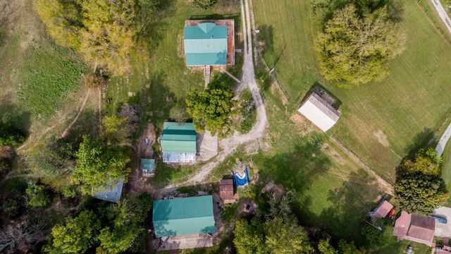 5565 S Rockport Road, Bloomington, IN 47403