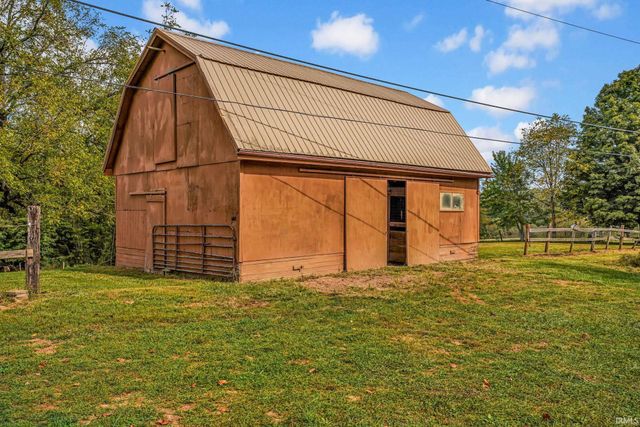 5565 S Rockport Road, Bloomington, IN 47403