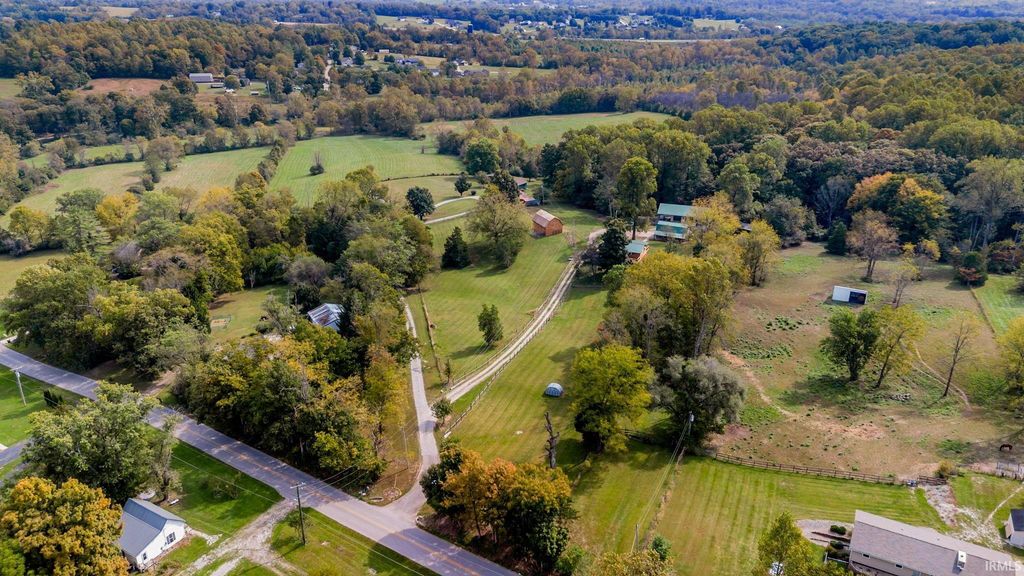 5565 S Rockport Road, Bloomington, IN 47403