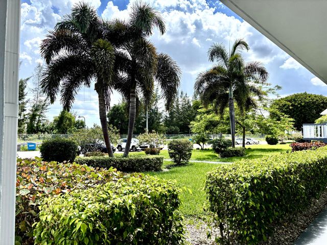 140 WINDSOR G, West Palm Beach, FL 33417