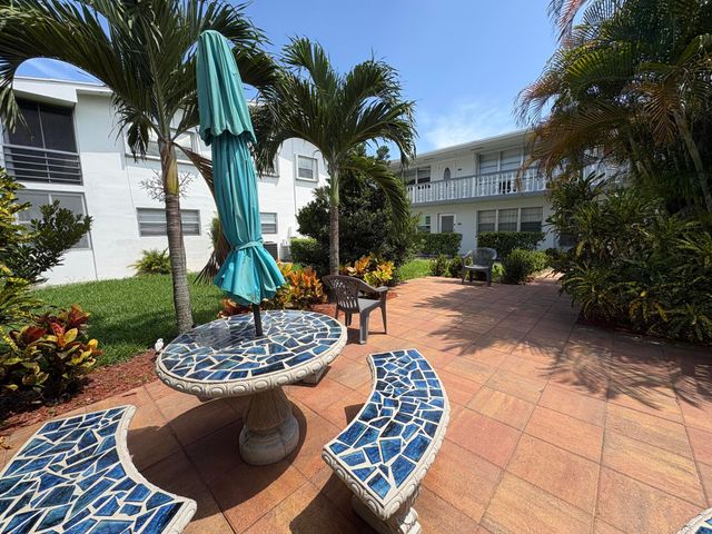 140 WINDSOR G, West Palm Beach, FL 33417