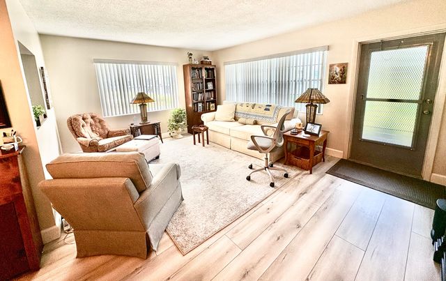 140 WINDSOR G, West Palm Beach, FL 33417