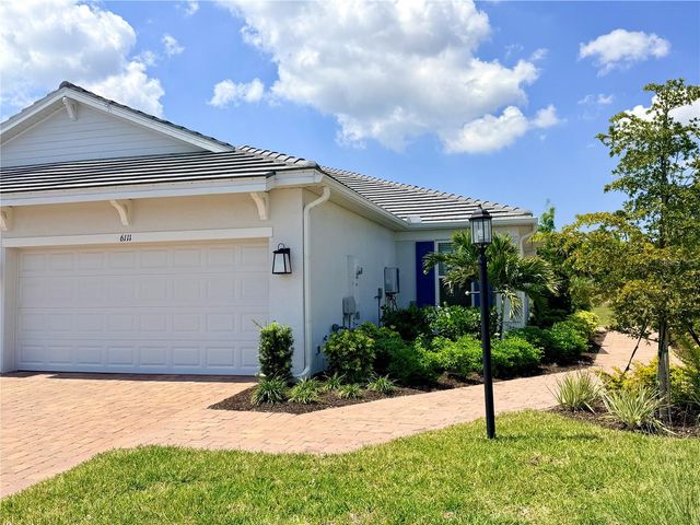 6111 MESA GLEN, Bradenton, FL 34203