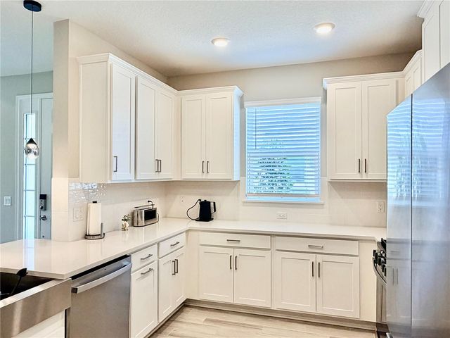 6111 MESA GLEN, Bradenton, FL 34203