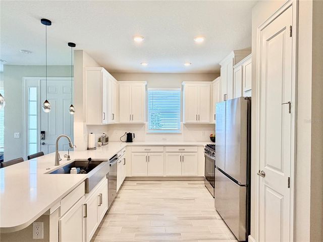 6111 MESA GLEN, Bradenton, FL 34203