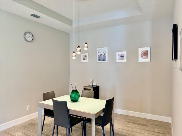 6111 MESA GLEN, Bradenton, FL 34203