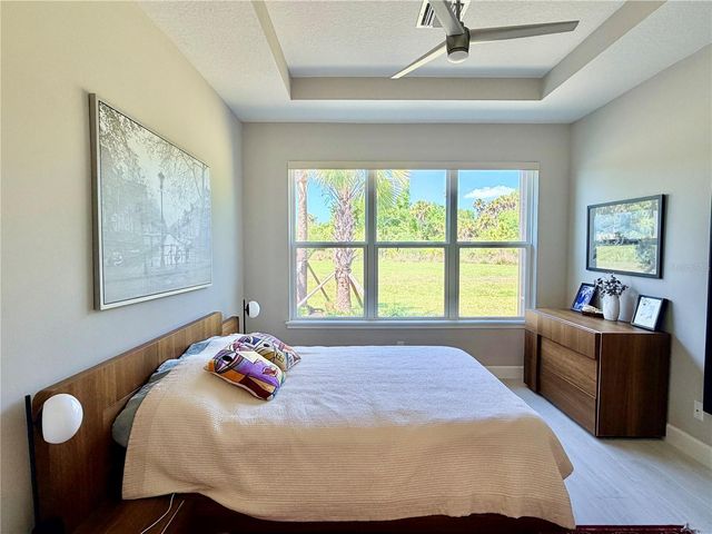 6111 MESA GLEN, Bradenton, FL 34203