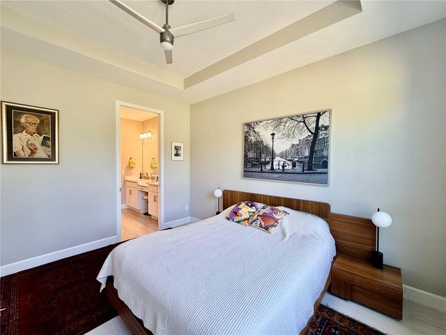 6111 MESA GLEN, Bradenton, FL 34203