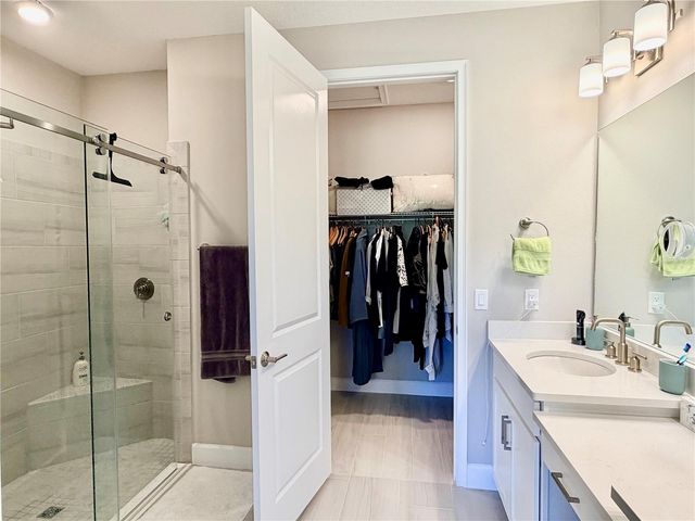 6111 MESA GLEN, Bradenton, FL 34203