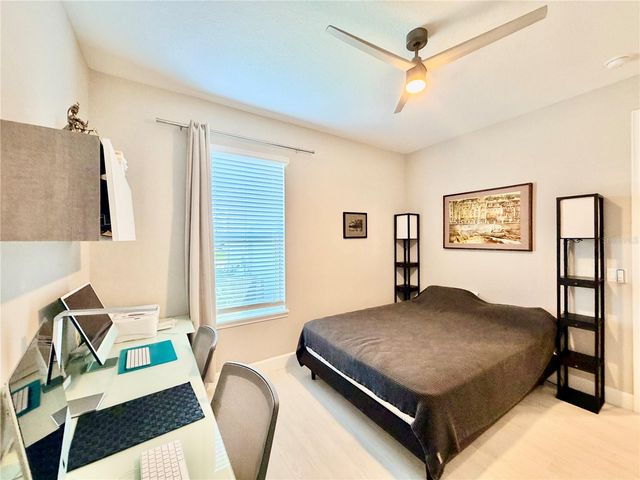 6111 MESA GLEN, Bradenton, FL 34203