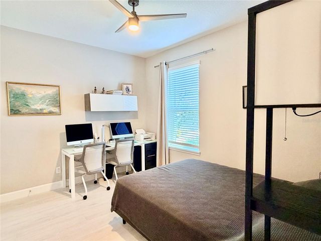 6111 MESA GLEN, Bradenton, FL 34203