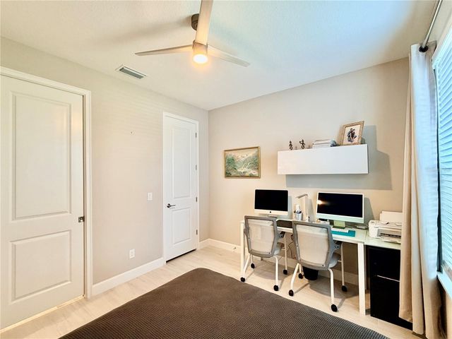 6111 MESA GLEN, Bradenton, FL 34203