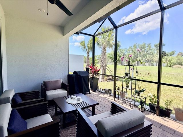 6111 MESA GLEN, Bradenton, FL 34203