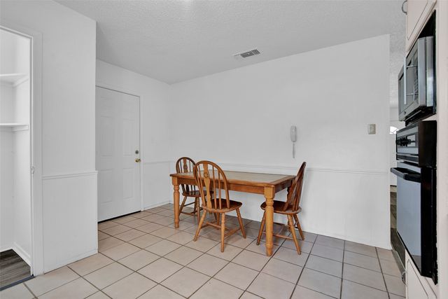 412 Lee Boulevard, Pottsboro, TX 75076