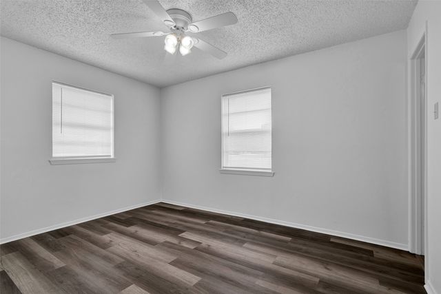 412 Lee Boulevard, Pottsboro, TX 75076