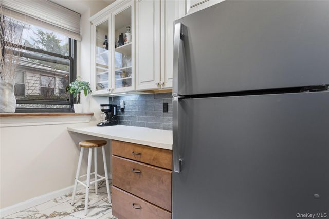 30 Clinton Place LB, New Rochelle, NY 10801