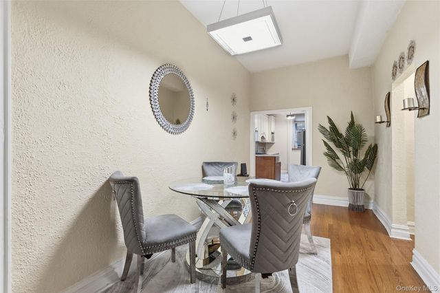 30 Clinton Place LB, New Rochelle, NY 10801