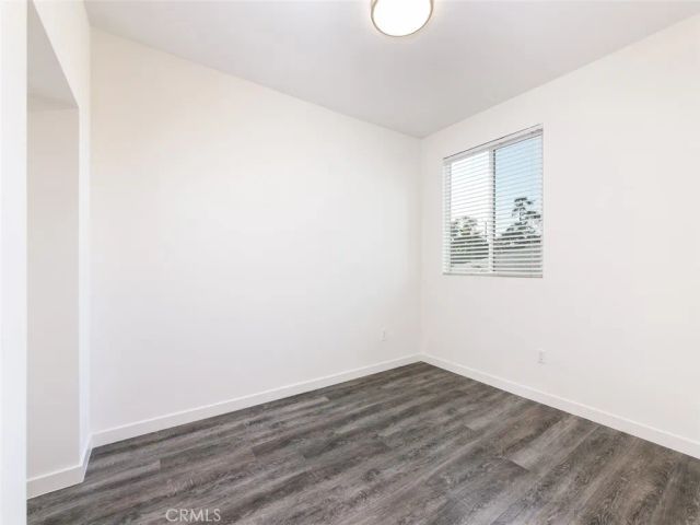 5941 Barton Avenue 102, Los Angeles, CA 90038