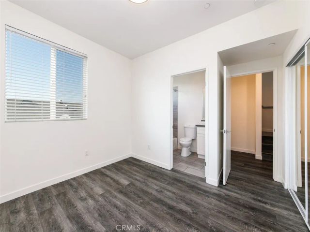 5941 Barton Avenue 102, Los Angeles, CA 90038