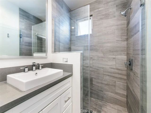 5941 Barton Avenue 102, Los Angeles, CA 90038