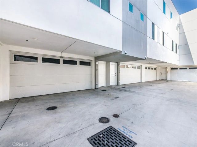 5941 Barton Avenue 102, Los Angeles, CA 90038