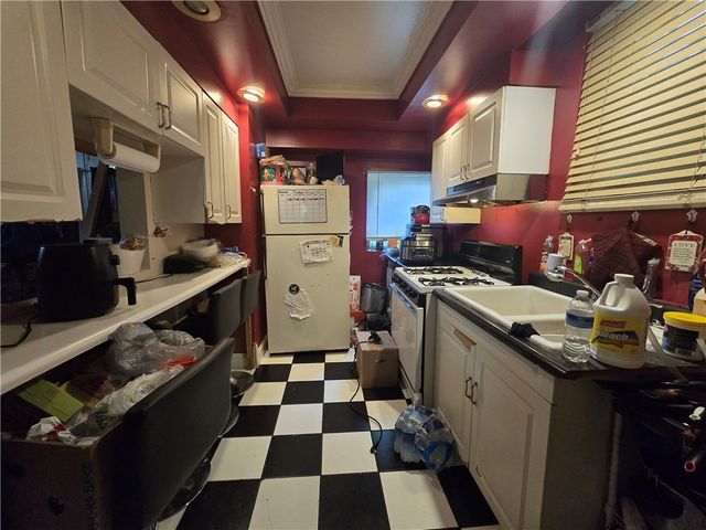 813 Sebring Avenue, Beechview, PA 15216