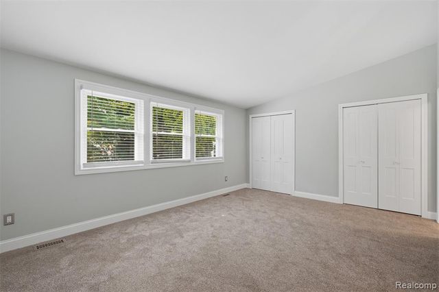 5256 Breeze Hill, Troy, MI 48098