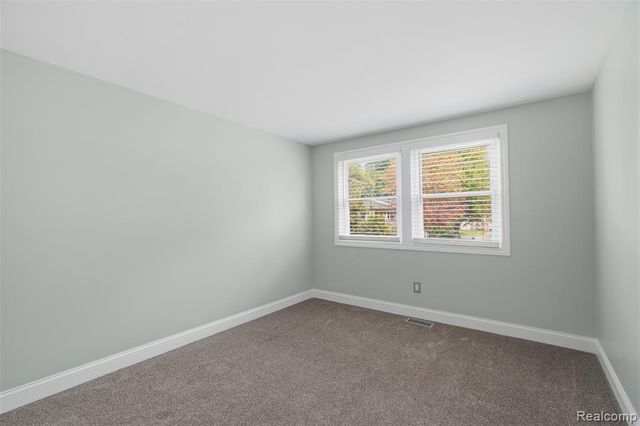 5256 Breeze Hill, Troy, MI 48098