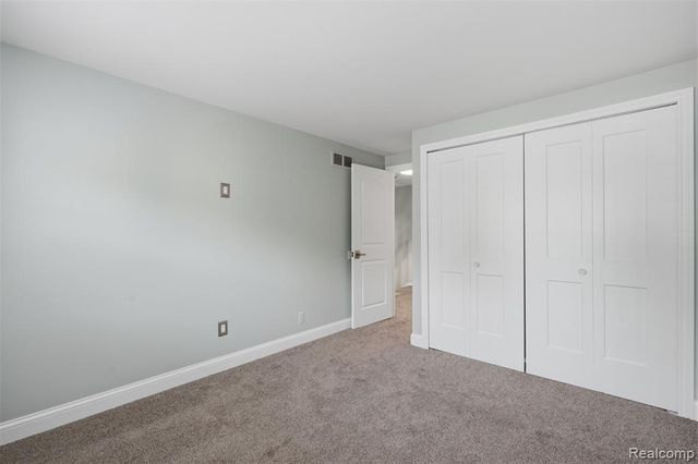 5256 Breeze Hill, Troy, MI 48098