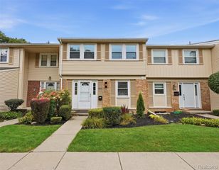 5256 Breeze Hill, Troy, MI 48098