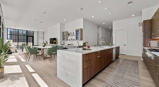 2620 Maple Avenue 1101, Dallas, TX 75201