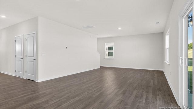 305 Maddox Drive, Aberdeen, NC 28315