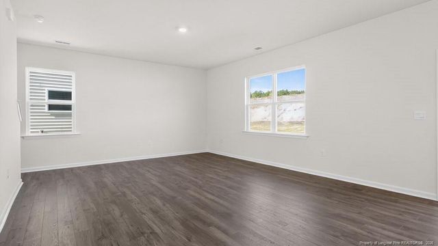 305 Maddox Drive, Aberdeen, NC 28315