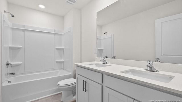 305 Maddox Drive, Aberdeen, NC 28315
