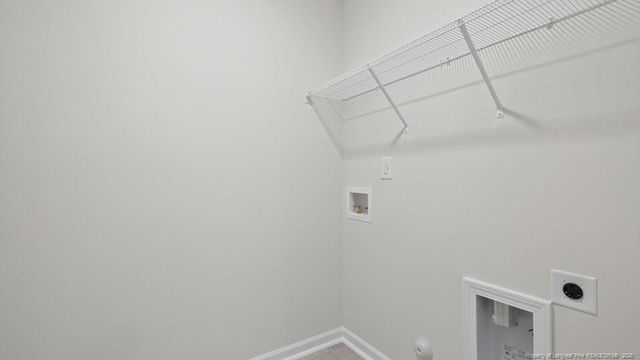 305 Maddox Drive, Aberdeen, NC 28315