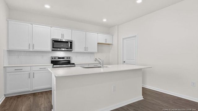 305 Maddox Drive, Aberdeen, NC 28315
