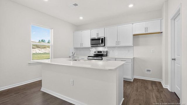 305 Maddox Drive, Aberdeen, NC 28315