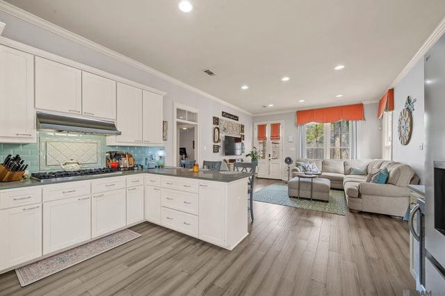13614 Paddington Ln, Baton Rouge, LA 70810