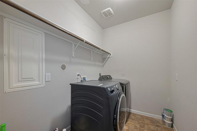 310 Gulf Winds Drive, Bacliff, TX 77518