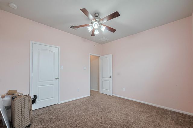 310 Gulf Winds Drive, Bacliff, TX 77518