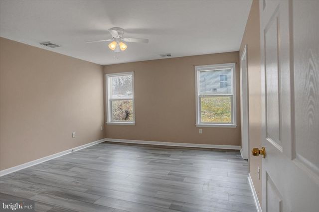 95 LANTERN LN, Shippensburg, PA 17257