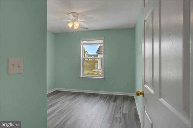 95 LANTERN LN, Shippensburg, PA 17257