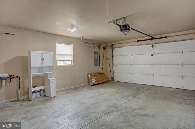 95 LANTERN LN, Shippensburg, PA 17257