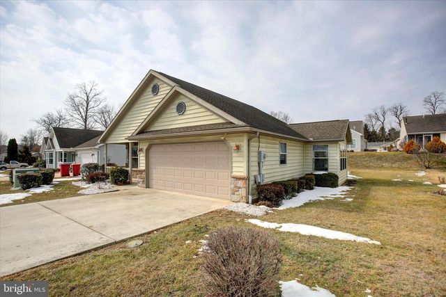 95 LANTERN LN, Shippensburg, PA 17257