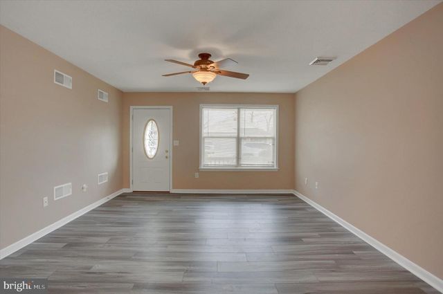 95 LANTERN LN, Shippensburg, PA 17257