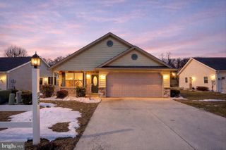 95 LANTERN LN, Shippensburg, PA 17257