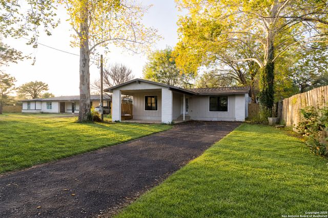 8170 6th, Somerset, TX 78069