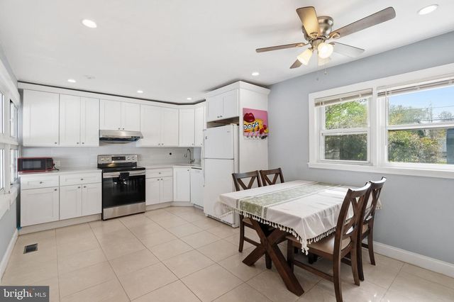 632 DURHAM RD, Newtown, PA 18940