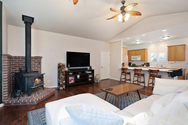 4830 Tomandee Ln, Shingle Springs, CA 95682